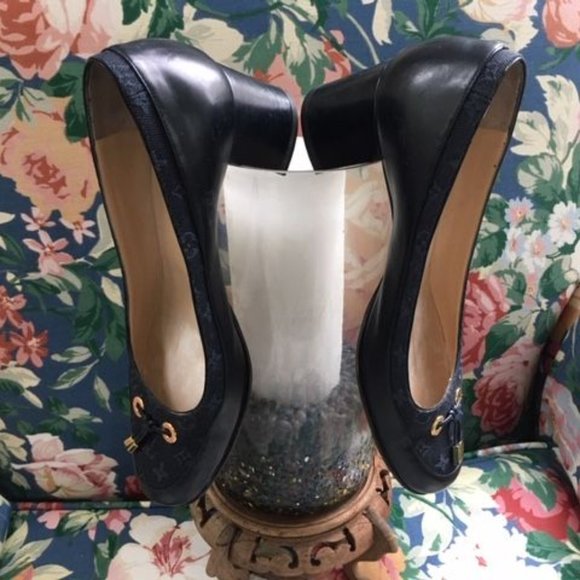 Vuitton pumps - Picture 4 of 6